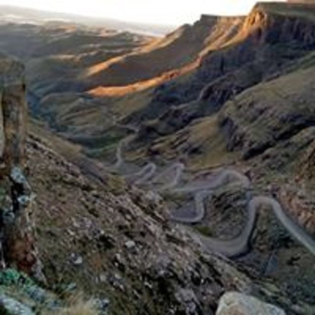 From Underberg: 4x4 Sani Pass Day Trip - Who Is This Tour Best For?  