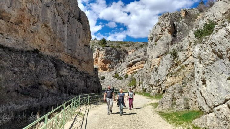 from-valencia-3-day-trip-to-albarracin