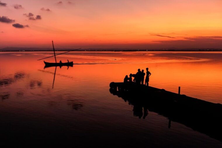 from-valencia-albufera-private-tour-paella-boat-ride
