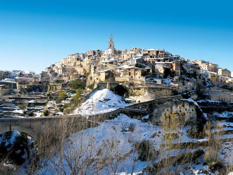 from-valencia-bocairent-and-covetes-dels-moros-day-trip