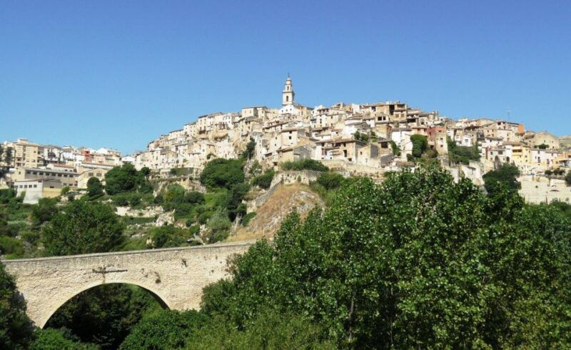 from-valencia-bocairent-and-covetes-dels-moros-day-trip