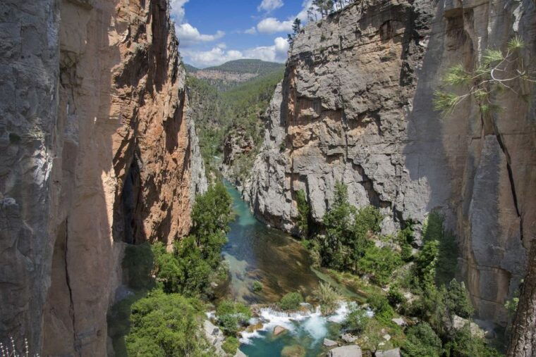 from-valencia-montanejos-guided-hike-with-natural-pools