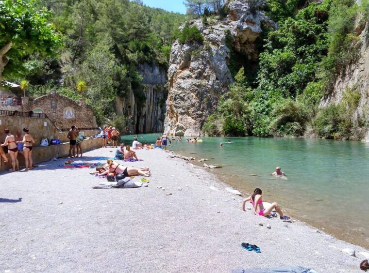 from-valencia-montanejos-guided-hike-with-natural-pools