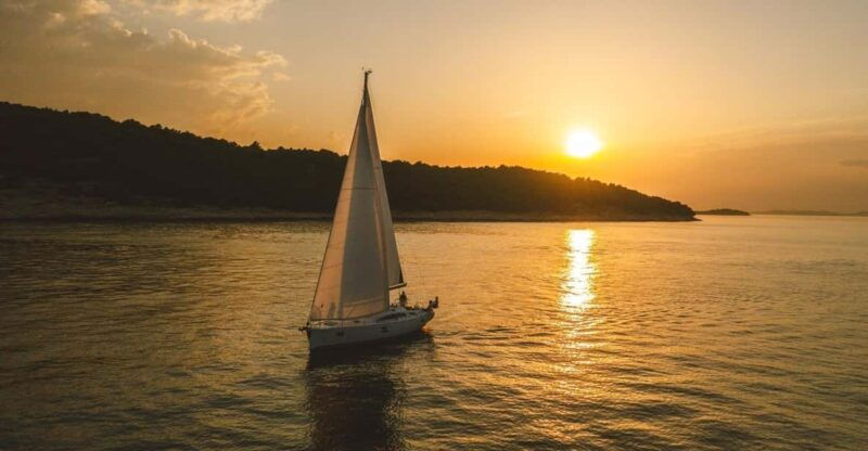 from-valletta-romantic-sunset-cruise-on-a-sailing-yacht