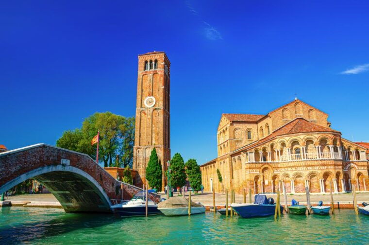 from-venice-murano-burano-guided-tour-by-private-boat