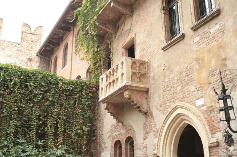 from-venice-verona-walking-tour-with-transportation