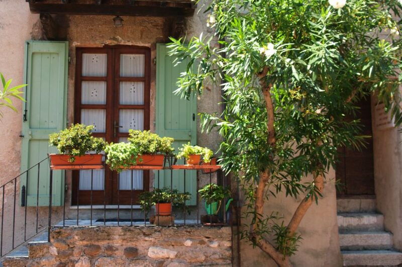 from-verona-day-tour-to-lake-garda-sirmione-and-borghetto