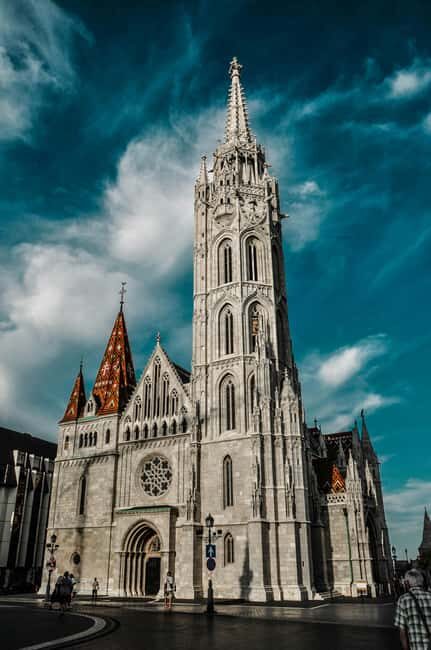 From Vienna Bratislava and Budapest, two capitals in one day - A Practical Guide to the One-Day Journey