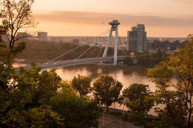from-vienna-bratislava-city-highlights-day-trip