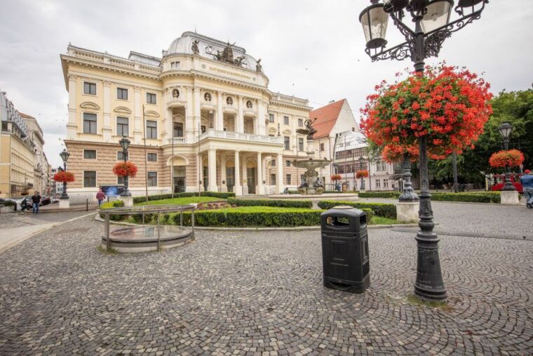 from-vienna-bratislava-grand-city-day-tour