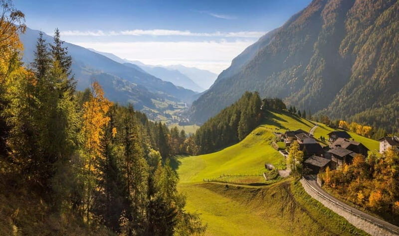 From Vienna/Bratislava: Wachau, Melk, Salzburg Full-Day Tour - The Guides and the Experience  