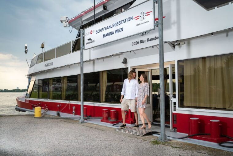 from-vienna-day-cruise-to-bratislava