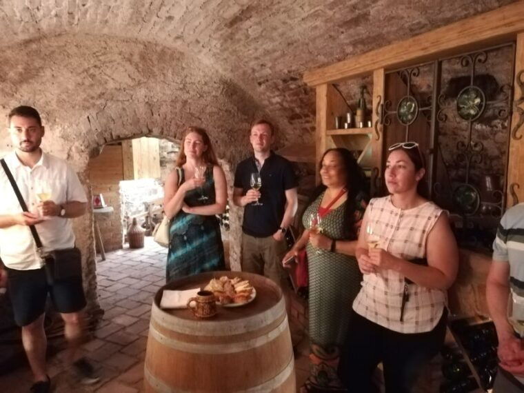 from-vienna-half-day-countryside-wine-tour-with-meal