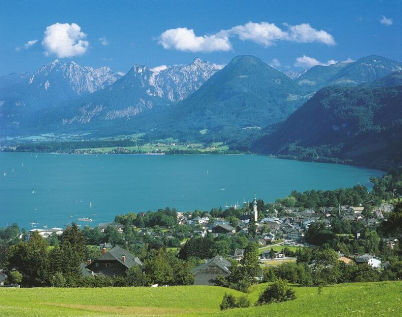 from-vienna-melk-salzburg-hallstatt-alps-lakes-tour