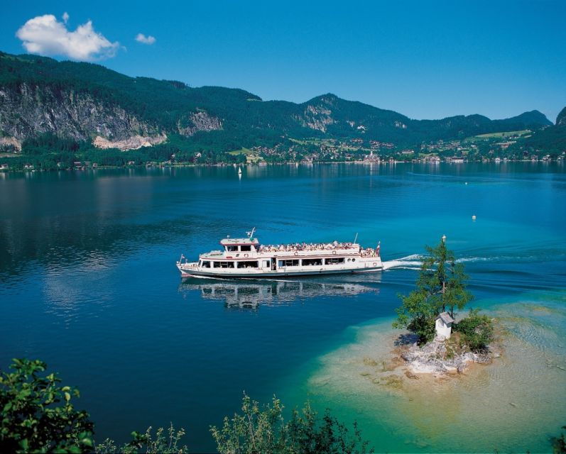 from-vienna-salzburg-and-alpine-lakes-full-day-trip