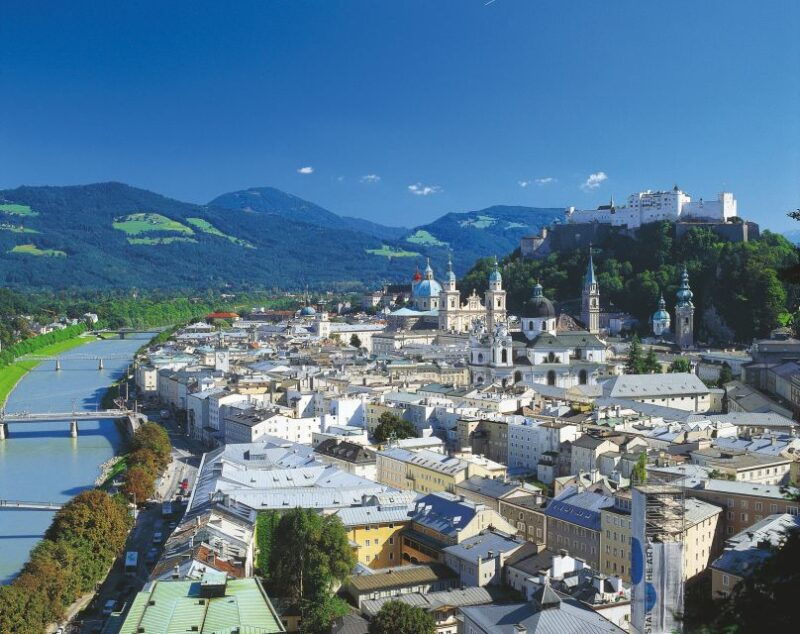 from-vienna-salzburg-and-alpine-lakes-full-day-trip