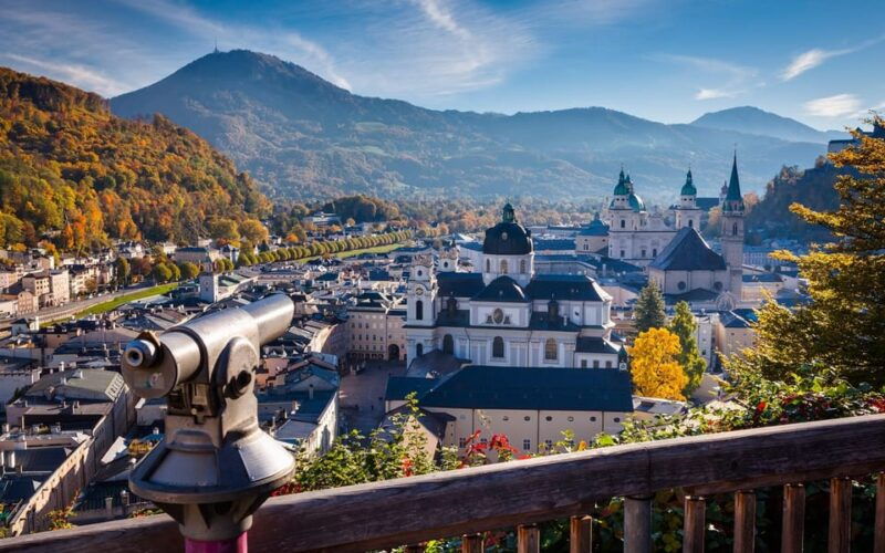 from-viennaprivate-day-trip-wachaumelkhallstattsalzburg