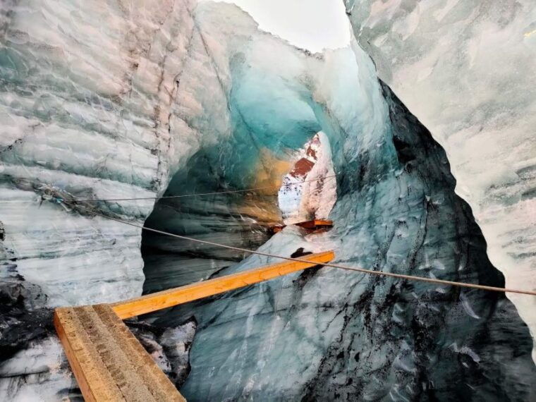 from-vik-myrdalsjokull-glacier-and-katla-ice-cave-tour