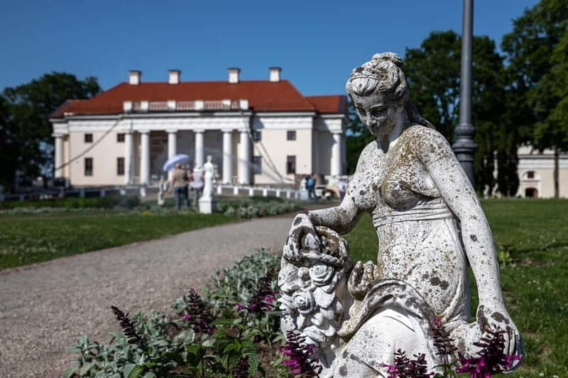 From Vilnius: Hill of Crosses, Pakruojis Manor & Kernav - An In-Depth Look at the Tour: What You Can Expect