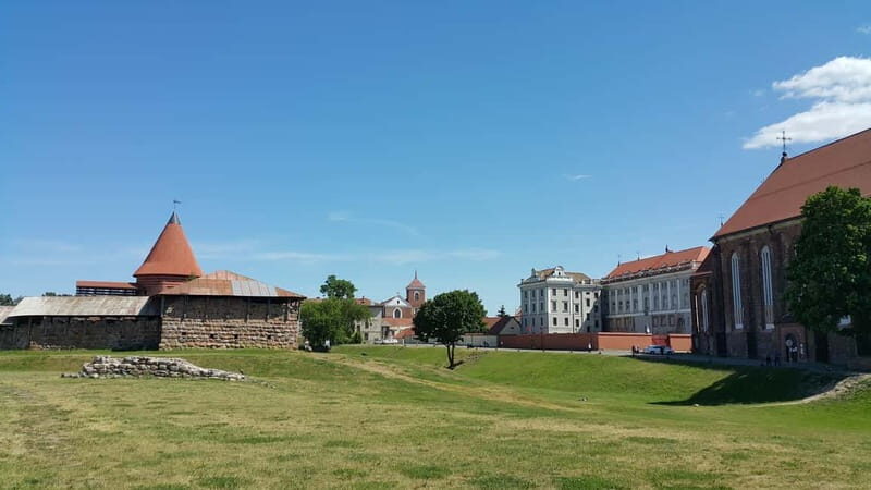 From Vilnius: Kaunas, Trakai and Paneriai Forest - Accessibility and Suitability