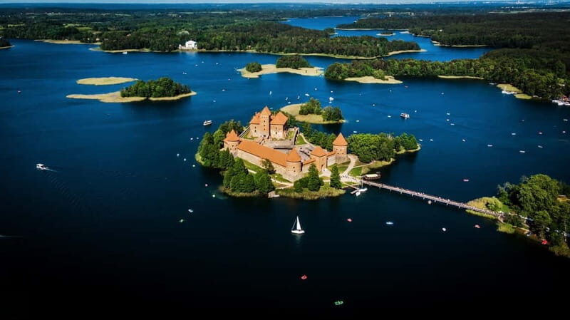 From Vilnius: tour to Trakai with kybynai tasting - Key Points