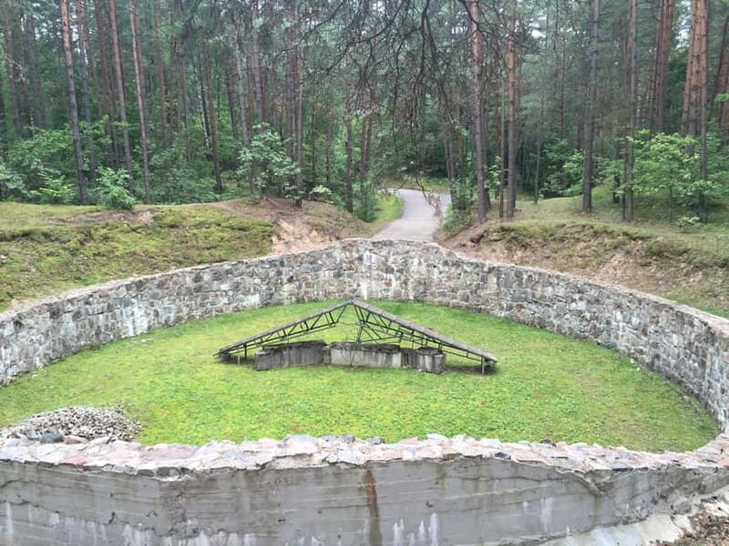 From Vilnius: Trakai Castle and Paneriai Memorial Tour - Trakai Castle: A Fairytale Fortress on a Lake