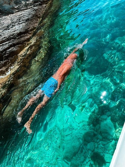 From Vis: Speed boat tour along south shore Of Vis - FAQs