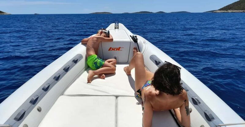 from-vis-speedboat-tour-vis-bisevo-blue-cave-private