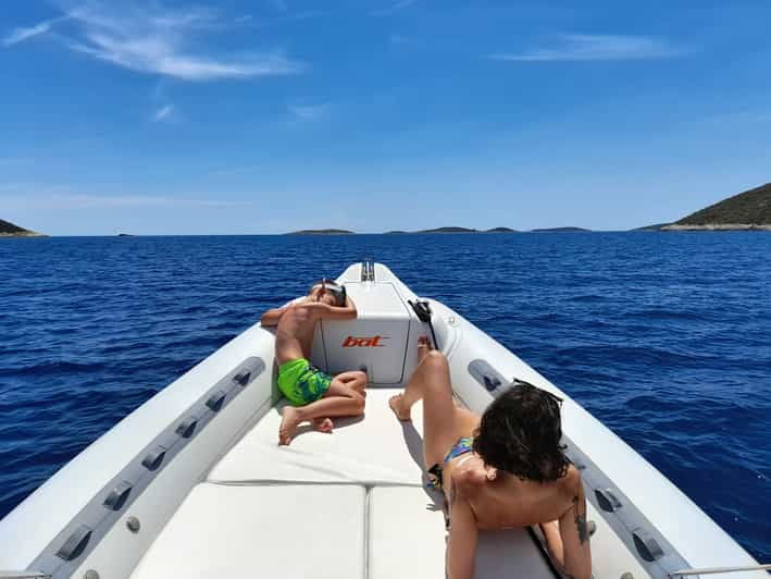 from-vis-speedboat-tour-vis-bisevo-blue-cave-private