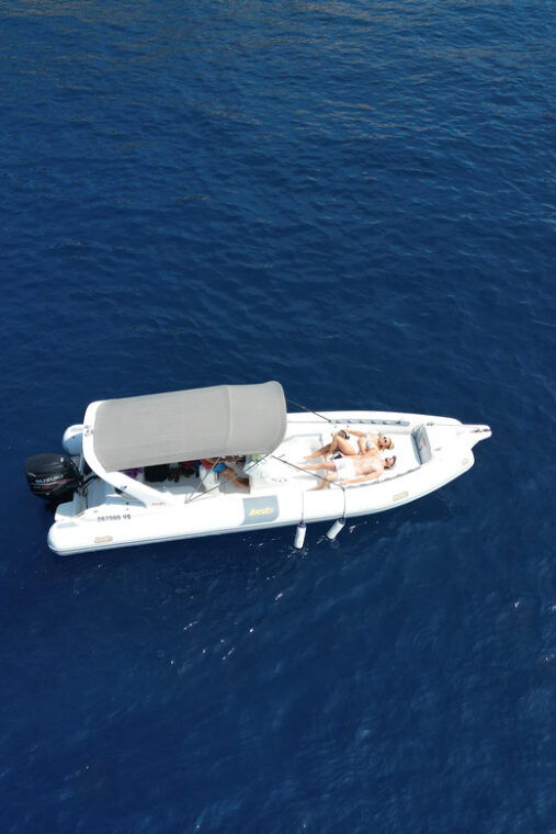 from-vis-speedboat-tour-vis-bisevo-blue-cave-private