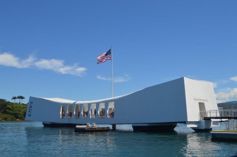 from-waikiki-pearl-harbor-uss-arizona-memorial-program