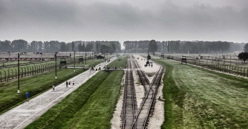 from-warsaw-auschwitz-birkenau-guided-tour-with-fast-train