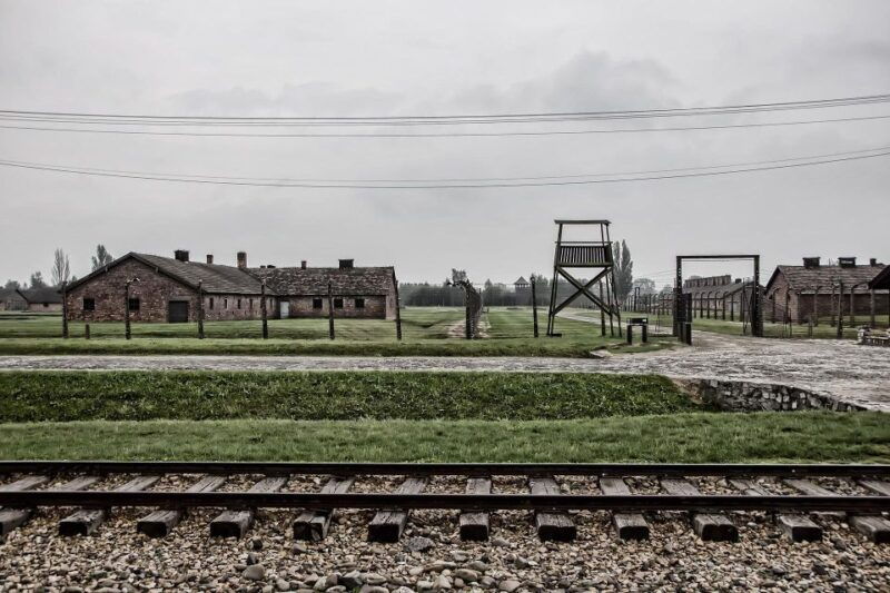 from-warsaw-auschwitz-birkenau-guided-tour-with-fast-train
