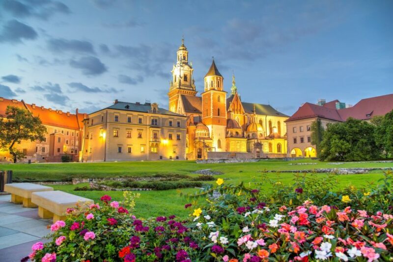 From Warsaw: Krakow Sightseeing Tour by Express Train - Key Points