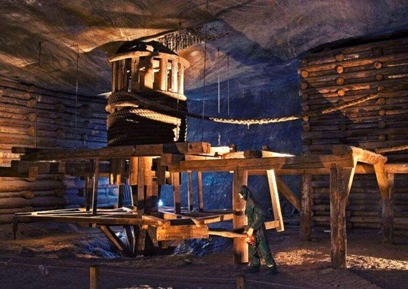 from-warsaw-krakow-wieliczka-small-group-tour-with-lunch