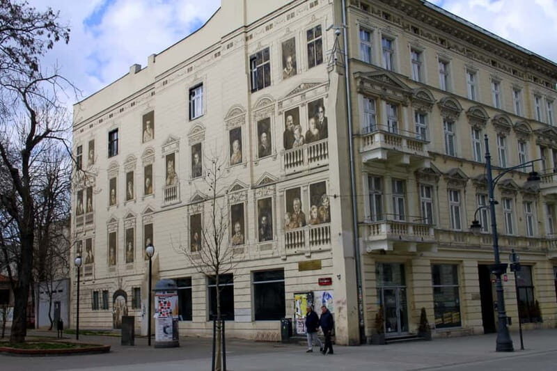 From Warsaw: Lodz & Litzmannstadt Jewish Ghetto Private Tour - The Industrial Maze: Walking through Lodz’s Past