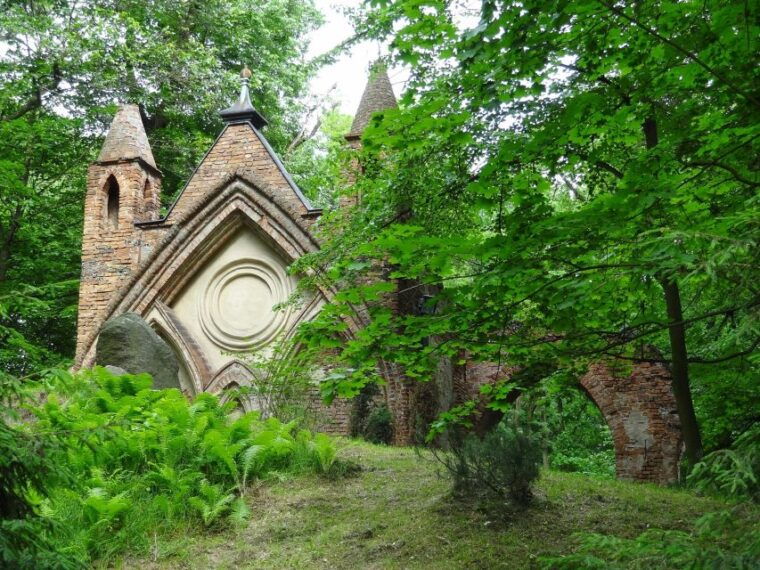 from-warsaw-mazovian-gardens-palaces-full-day-tour