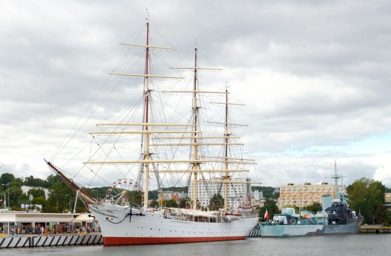 from-warsaw-one-day-private-tour-to-gdansk-and-sopot