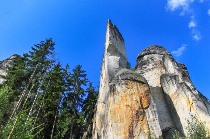 from-wroclaw-hiking-trail-in-rock-city-adrspach