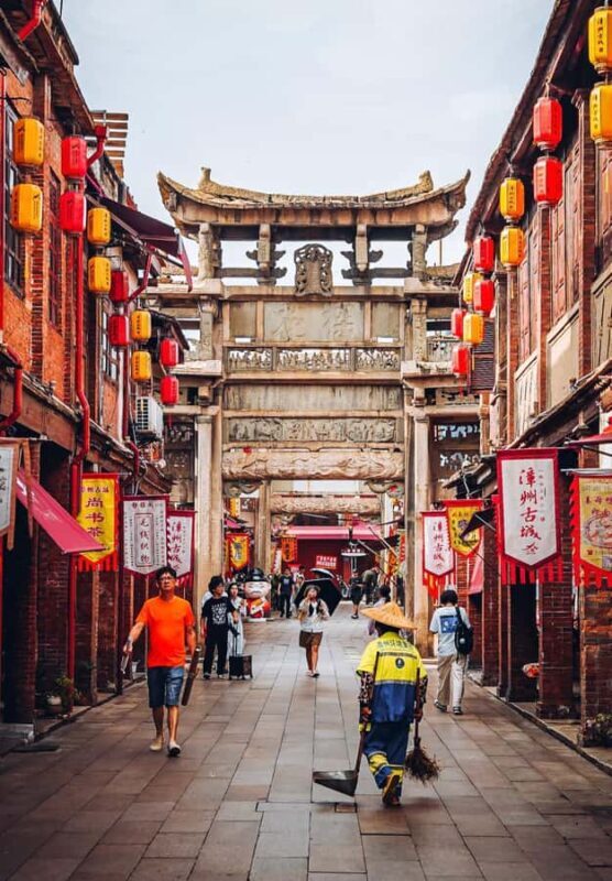 From Xiamen: Zhangzhou Tour with Mansions, Old Town & Craft - FAQ