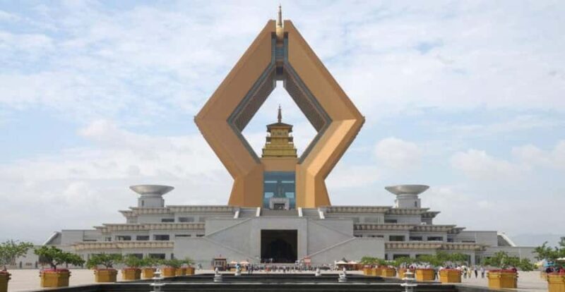 From Xi'an: Full-Day Famen Temple & Qianling Mausoleum - Key Points