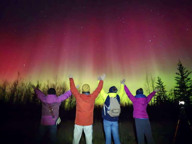 from-yellowknife-aurora-borealis-tour-with-cozy-cabin-base