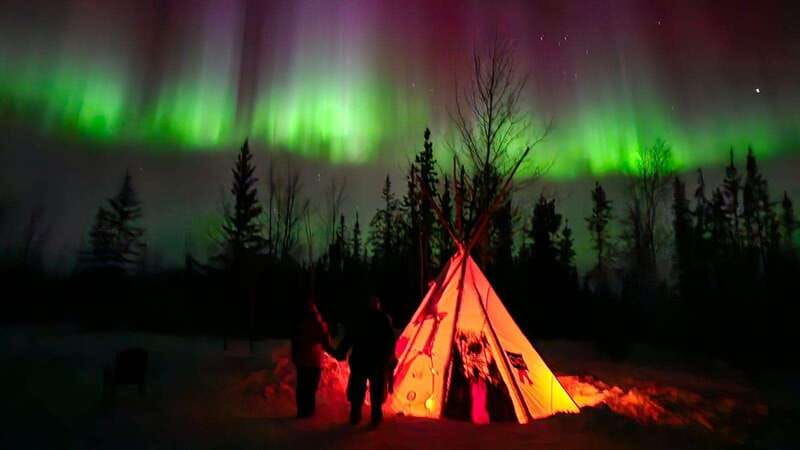 from-yellowknife-aurora-borealis-tour-with-cozy-cabin-base