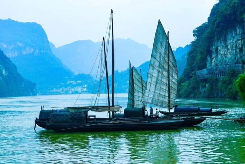 From Yichang: 5-Day Yangtze River Cruise to Chongqing - Authenticity and Unique Insights