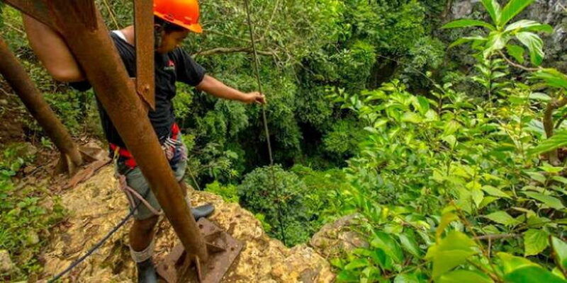 from-yogyakarta-2day-temple-sunrise-volcano-and-cave-tour