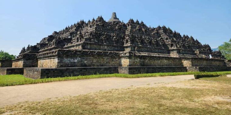 from-yogyakarta-6-day-mount-bromo-and-ijen-crater-tour