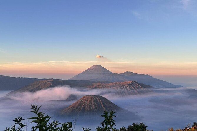 From Yogyakarta: Borobudur, Bromo and Ijen Crater 4 - Day Tour - An In-Depth Look at the Borobudur, Bromo, and Ijen Crater 4-Day Tour from Yogyakarta