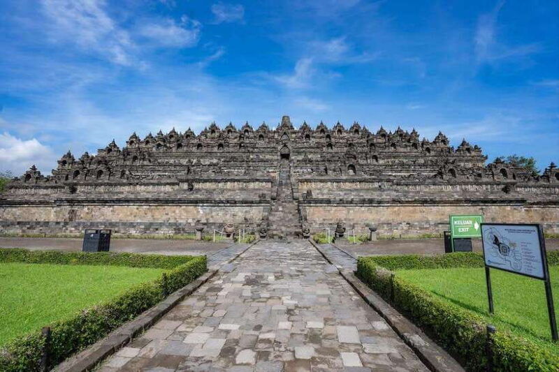 from-yogyakarta-borobudur-full-access-and-prambanan-tour