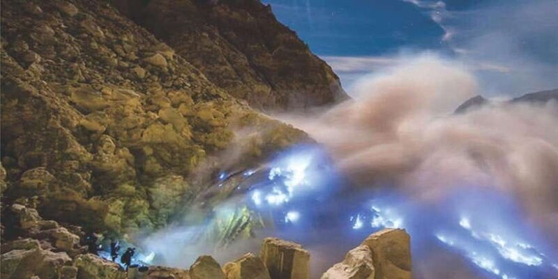 from-yogyakarta-borobudur-mount-bromo-and-ijen-4-day-tour