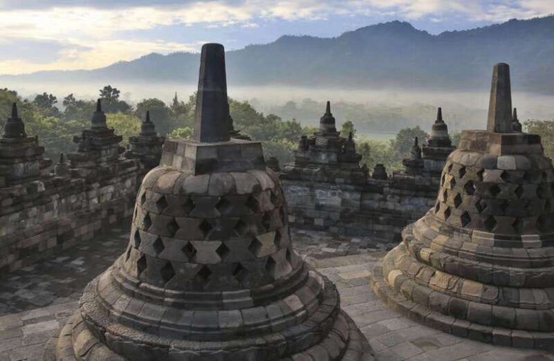 from-yogyakarta-borobudur-sunrise-8-hour-include-entry-fee